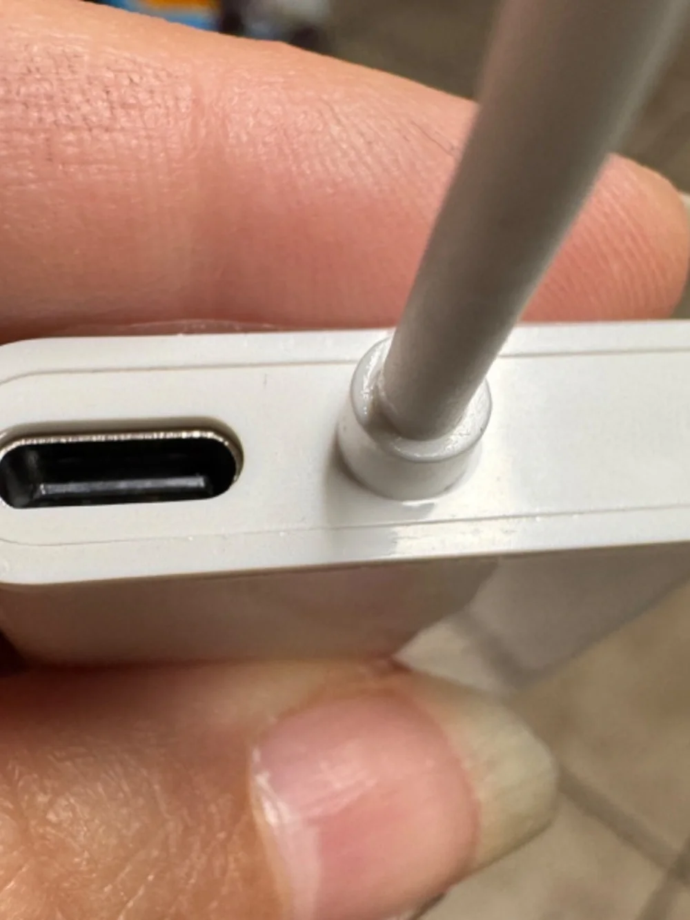 Vivitar iPhone SD Card Reader Lightning Adapter MOV4016